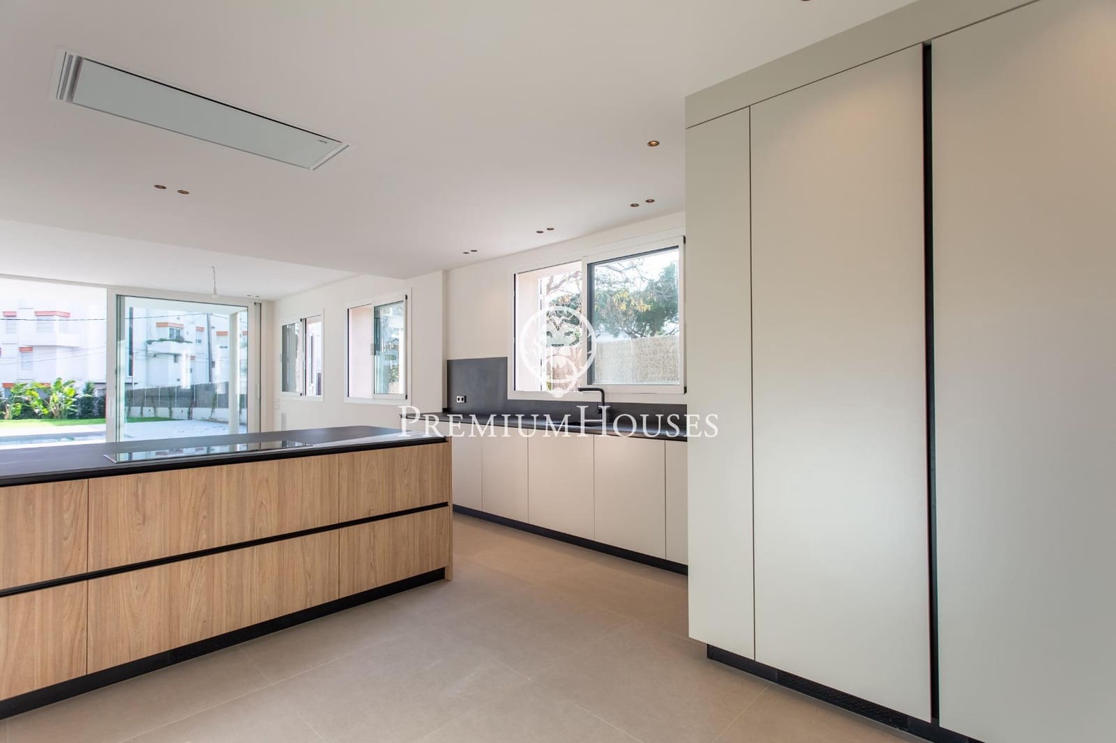 4 Zimmer Villa zu vermieten in Sant Andreu de Llavaneres mit Pool Garage - 5.800 € (Ref: 9518990)