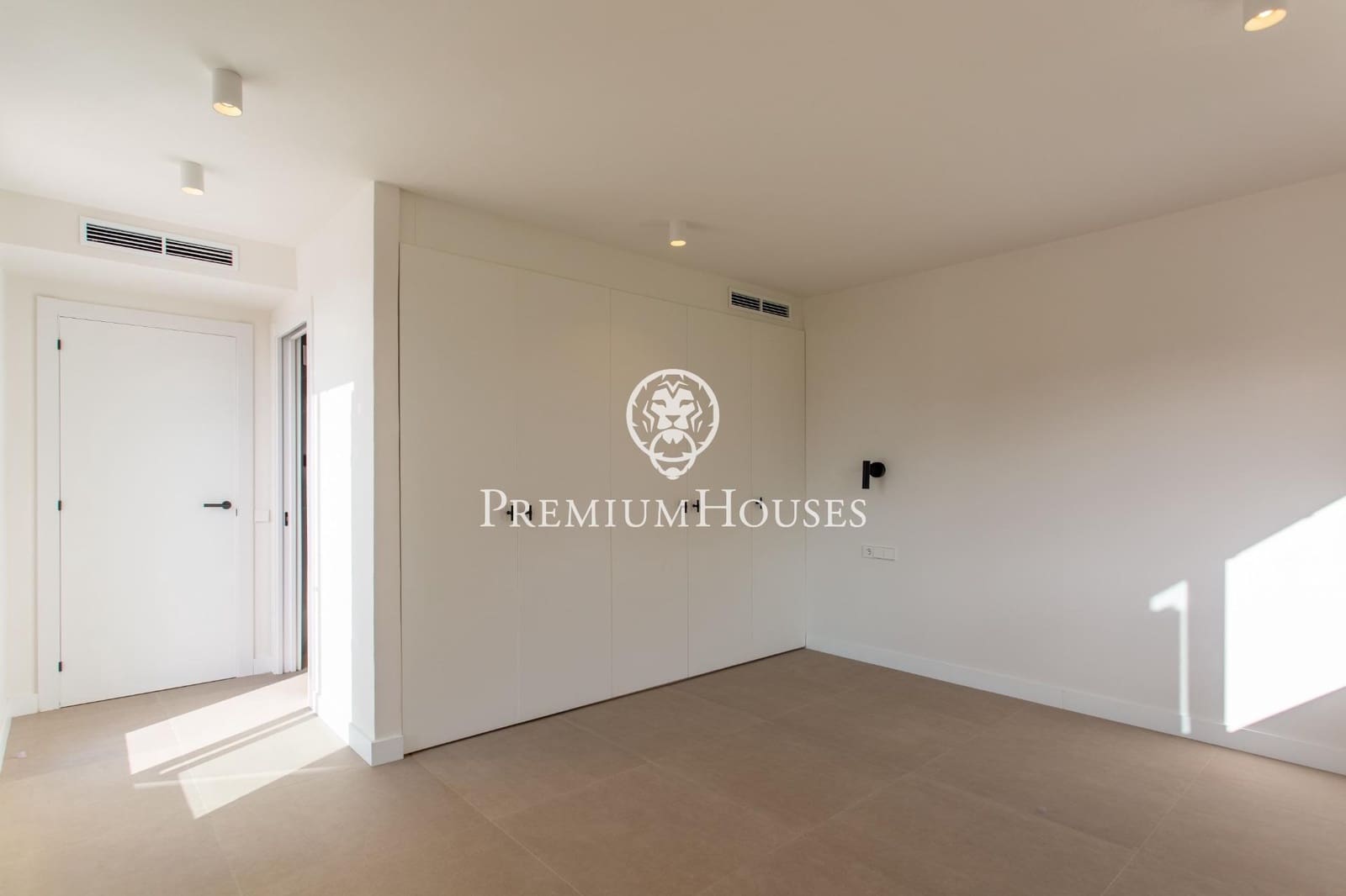 4 Zimmer Villa zu vermieten in Sant Andreu de Llavaneres mit Pool Garage - 5.800 € (Ref: 9518990)