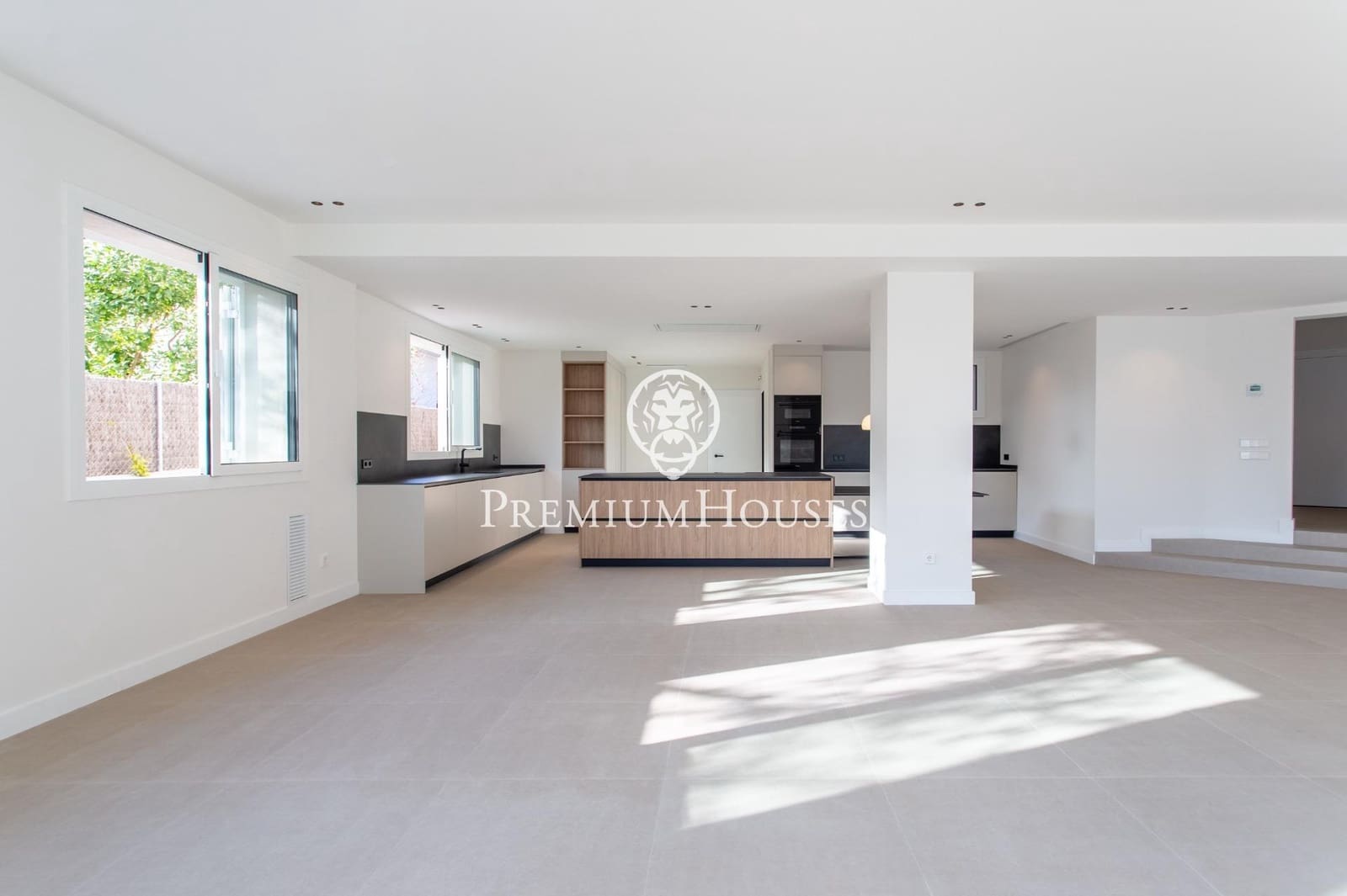 4 camera da letto Villa da affittare in Sant Andreu de Llavaneres con piscina garage - 5.800 € (Rif: 9518990)