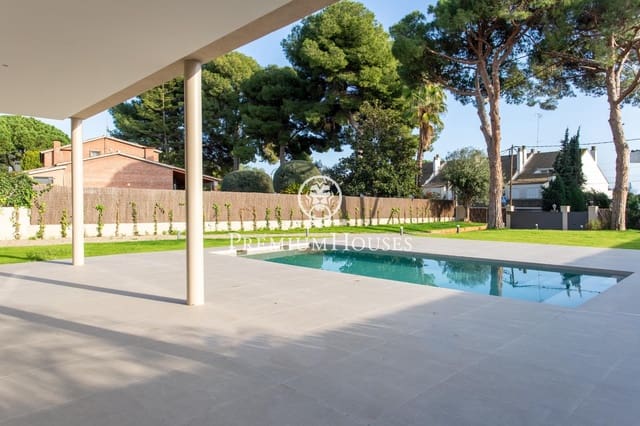 4 bedroom Villa for sale in Sant Andreu de Llavaneres with pool garage - € 1,450,000 (Ref: 9518991)
