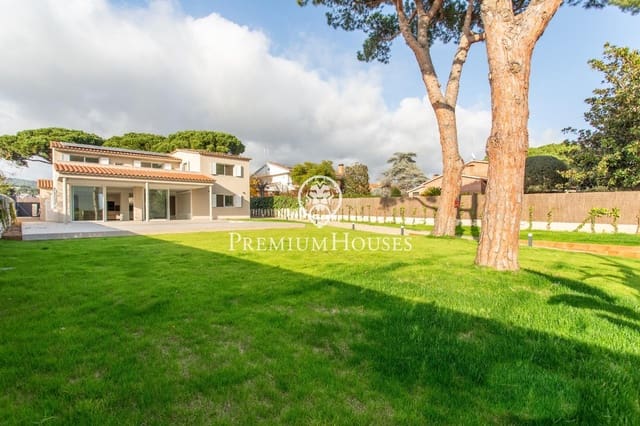 Chalet de 5 habitaciones en Sant Andreu de Llavaneres en venta con piscina garaje - 1.450.000 € (Ref: 9518991)