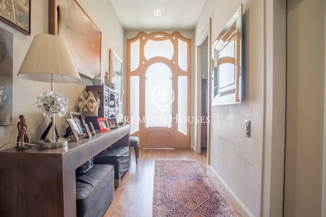 Casa de 5 habitaciones en Arenys de Mar en venta con garaje - 1.150.000 € (Ref: 9518992)