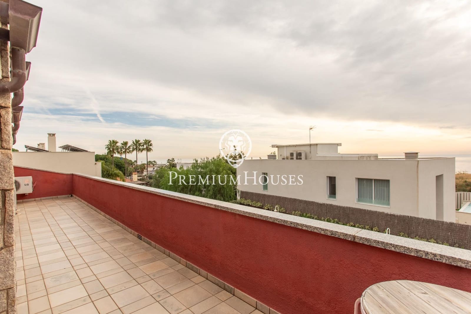 5 Zimmer Villa zu verkaufen in Alella mit Pool Garage - 2.200.000 € (Ref: 9524547)