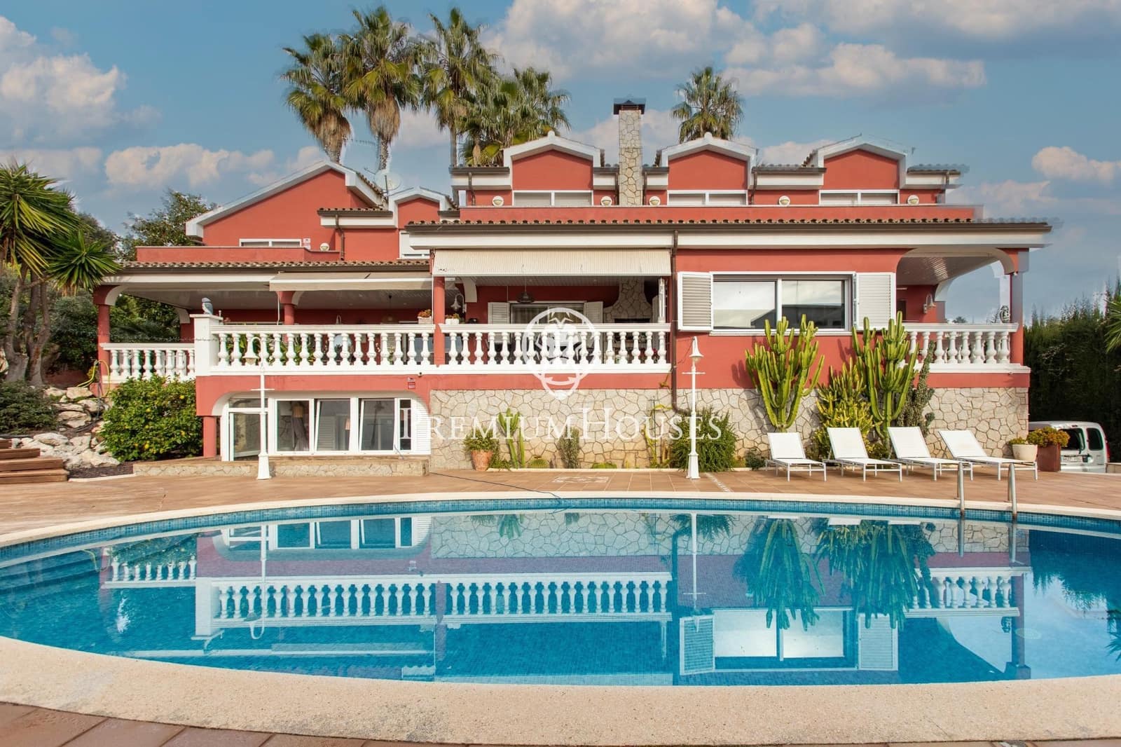 5 soveværelse Villa til salg i Alella med swimmingpool garage - € 2.200.000 (Ref: 9524547)