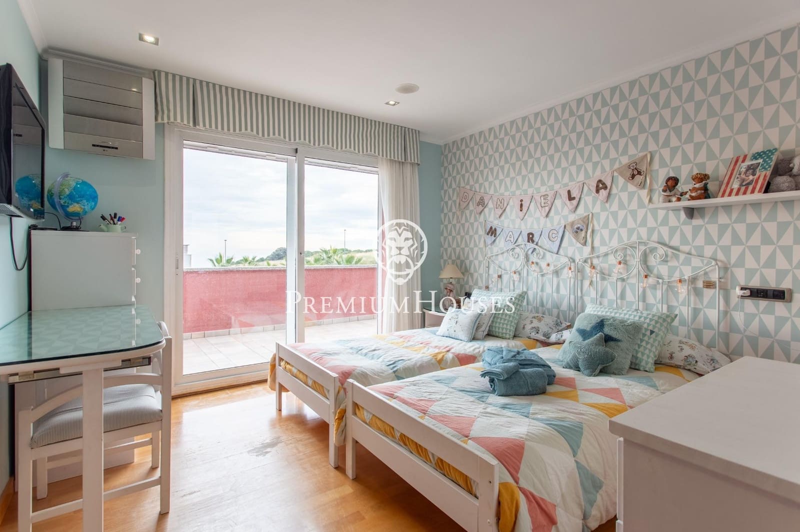 5 soveværelse Villa til salg i Alella med swimmingpool garage - € 2.200.000 (Ref: 9524547)