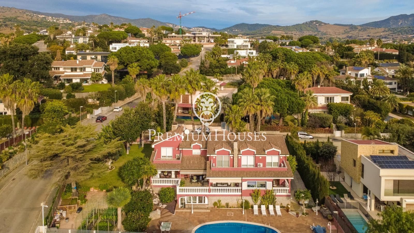 5 soveværelse Villa til salg i Alella med swimmingpool garage - € 2.200.000 (Ref: 9524547)