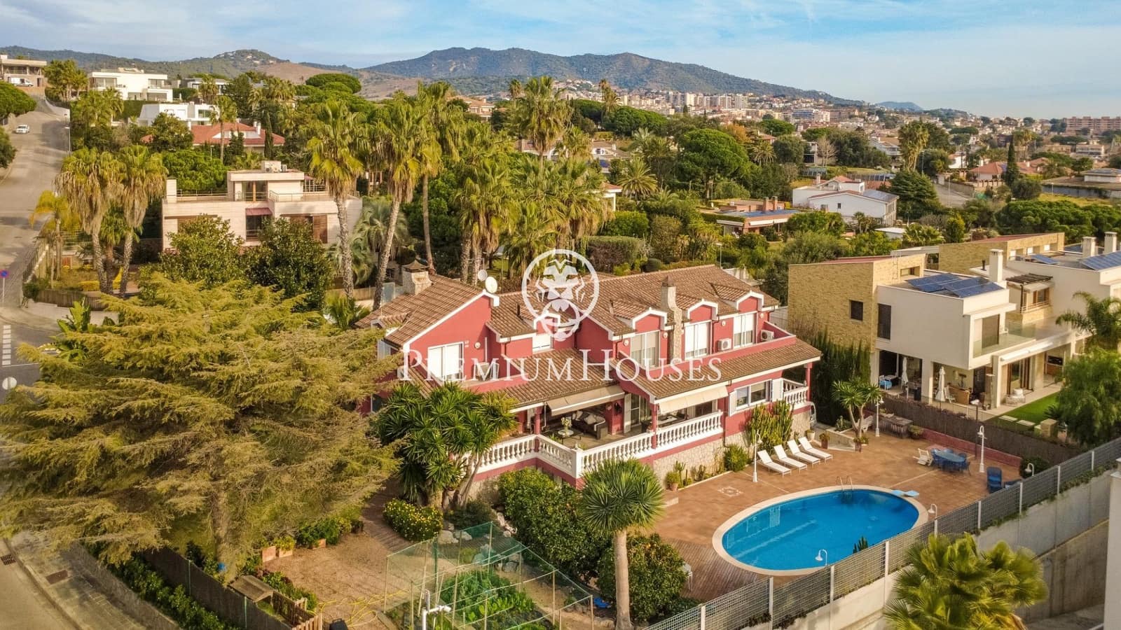 5 soveværelse Villa til salg i Alella med swimmingpool garage - € 2.200.000 (Ref: 9524547)