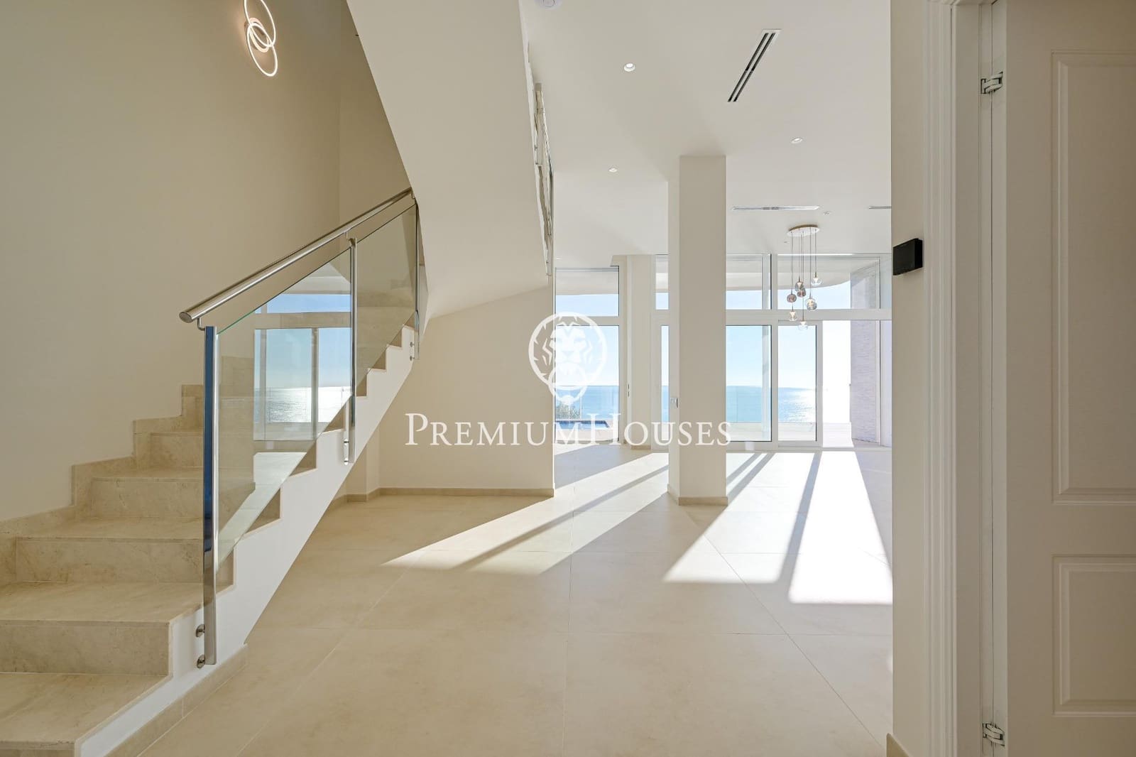 4 bedroom Villa for sale in Arenys de Mar with pool garage - € 3,000,000 (Ref: 9530519)