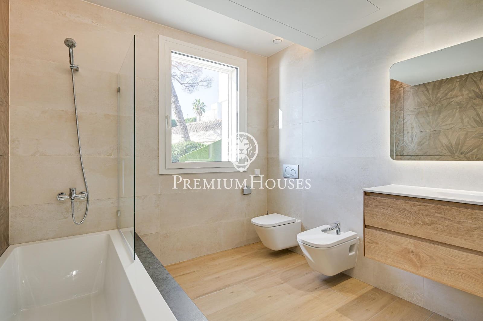 4 bedroom Villa for sale in Arenys de Mar with pool garage - € 3,000,000 (Ref: 9530519)