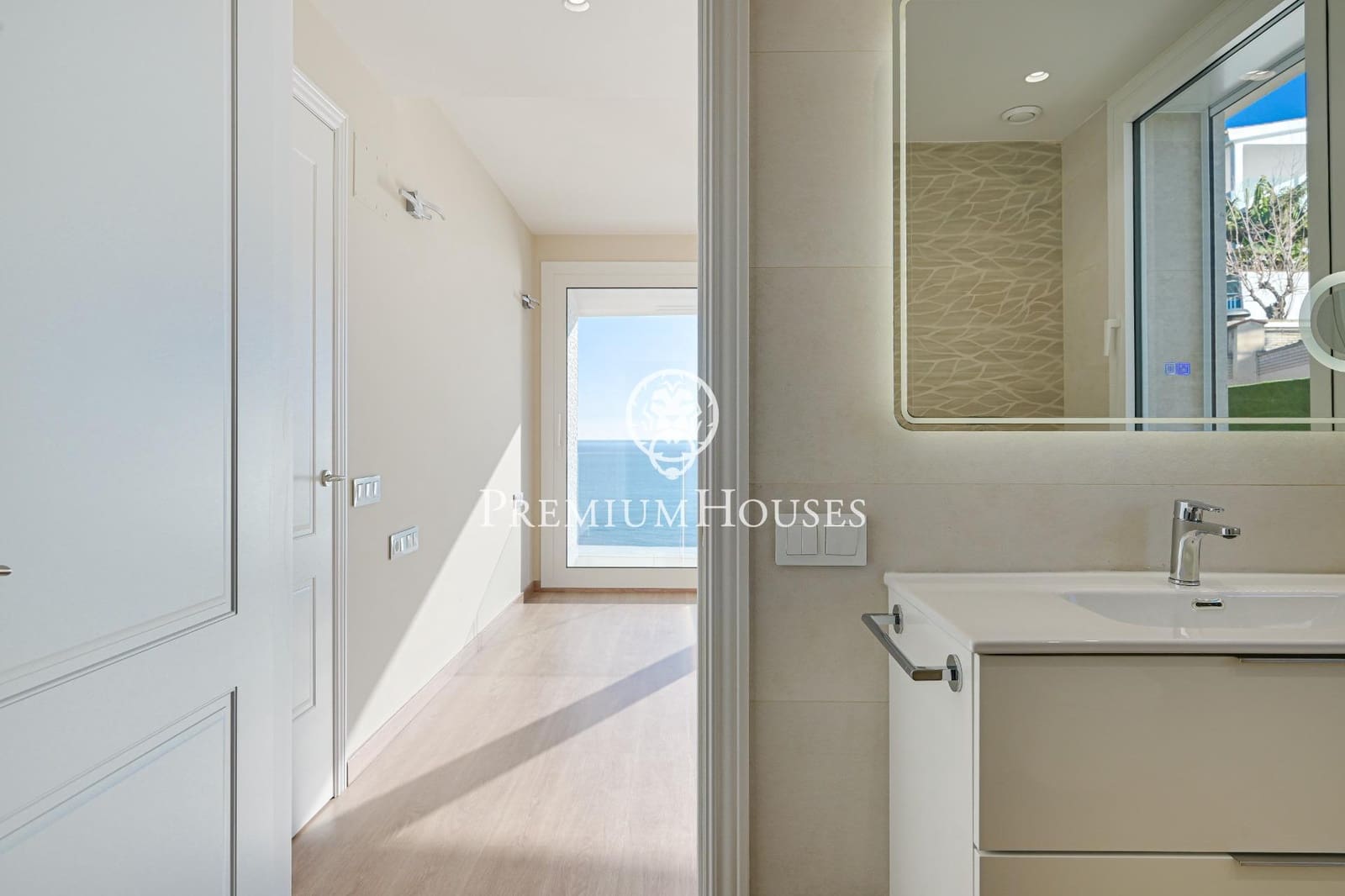 4 bedroom Villa for sale in Arenys de Mar with pool garage - € 3,000,000 (Ref: 9530519)