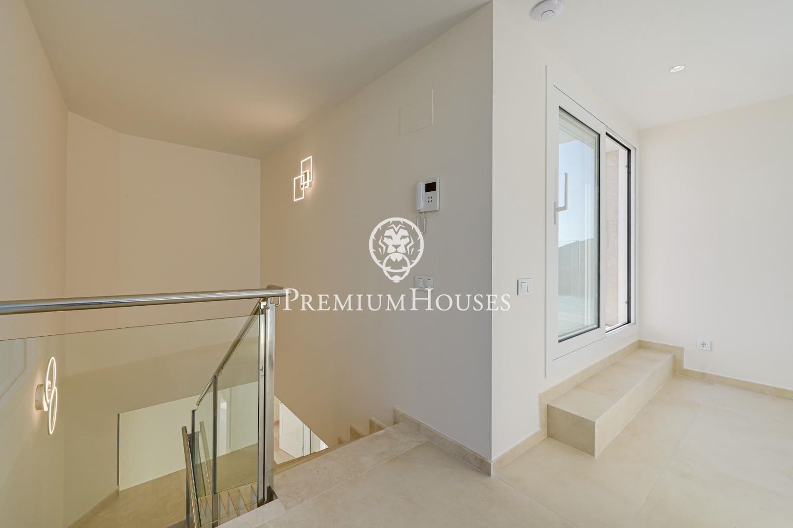 4 bedroom Villa for sale in Arenys de Mar with pool garage - € 3,000,000 (Ref: 9530519)