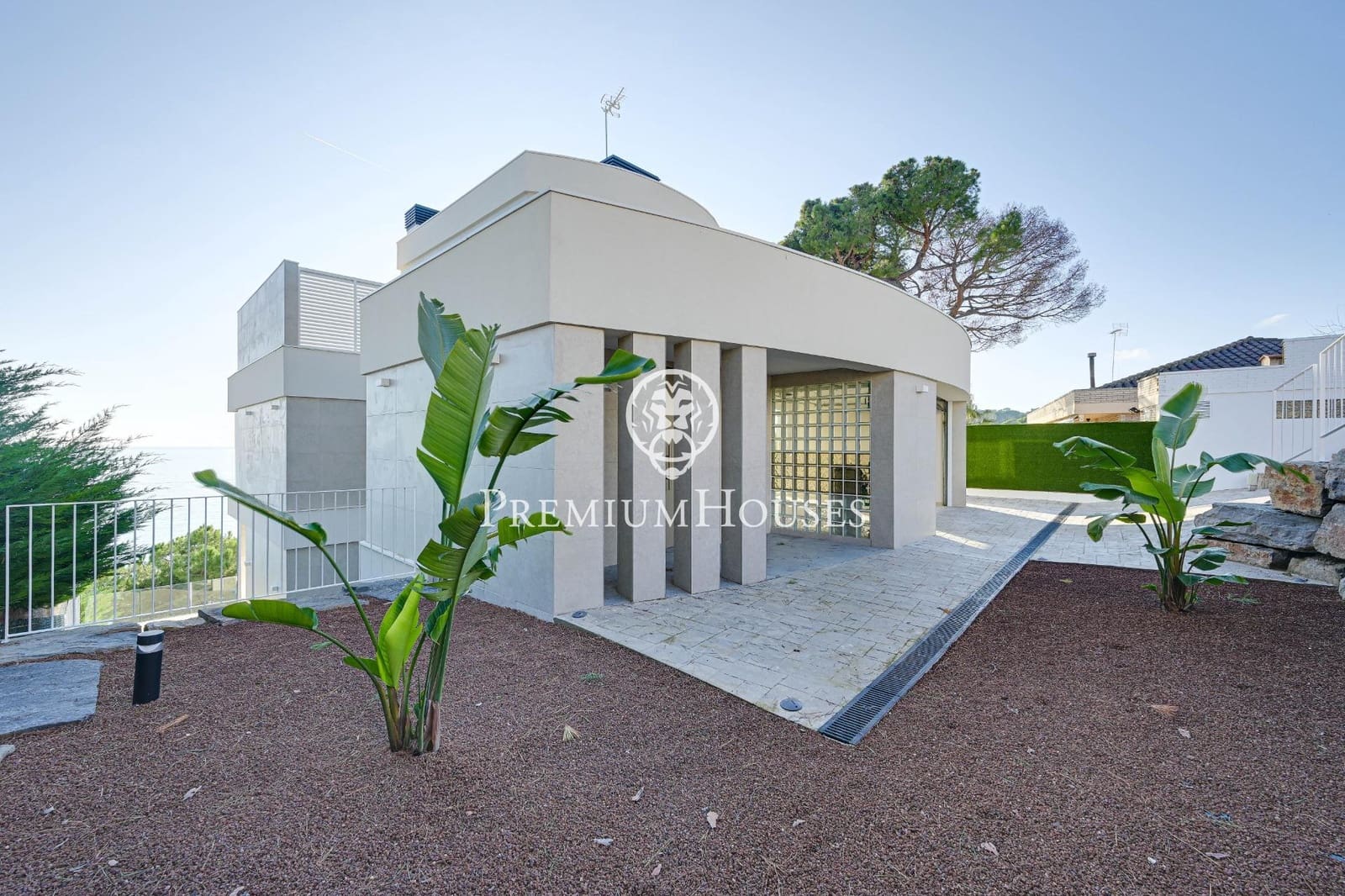4 bedroom Villa for sale in Arenys de Mar with pool garage - € 3,000,000 (Ref: 9530519)