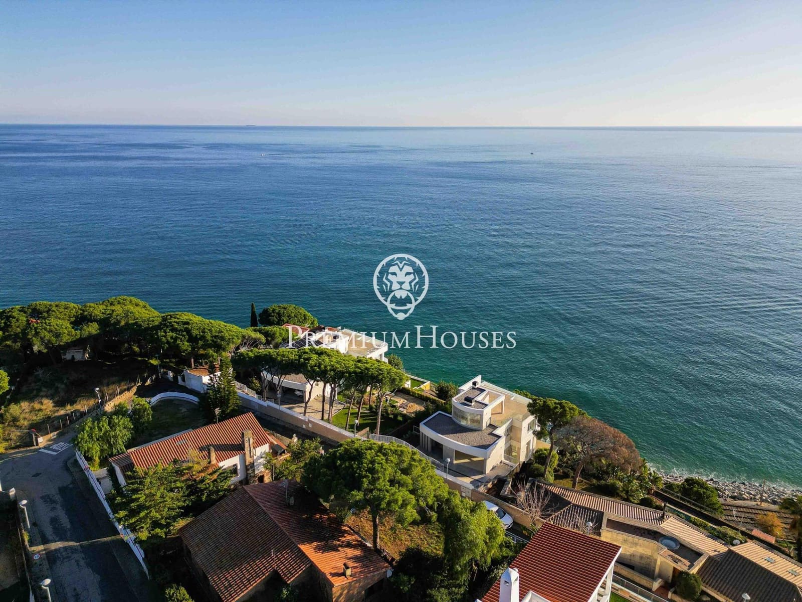 4 bedroom Villa for sale in Arenys de Mar with pool garage - € 3,000,000 (Ref: 9530519)