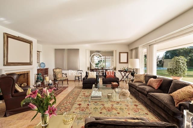 6 makuuhuone Huvila myytävänä paikassa Sant Andreu de Llavaneres mukana uima-altaan 
autotalli - 5 000 000 € (Ref: 9541090)