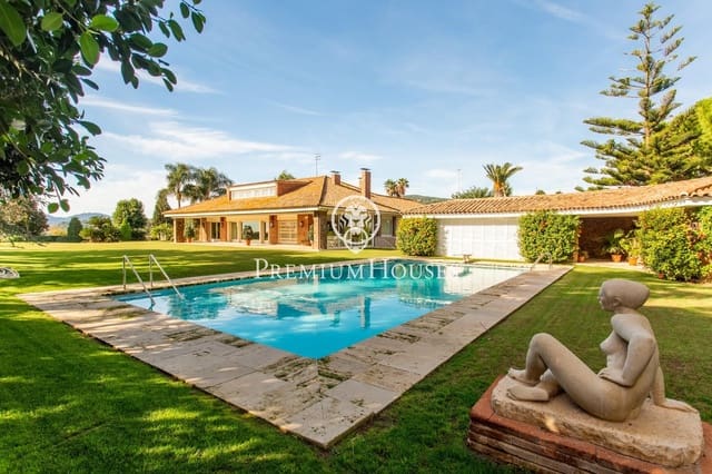 6 makuuhuone Huvila myytävänä paikassa Sant Andreu de Llavaneres mukana uima-altaan 
autotalli - 5 000 000 € (Ref: 9541090)