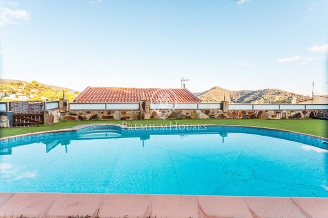 4 slaapkamer Villa te koop in Sant Cebrià de Vallalta met zwembad - € 495.000 (Ref: 9543908)