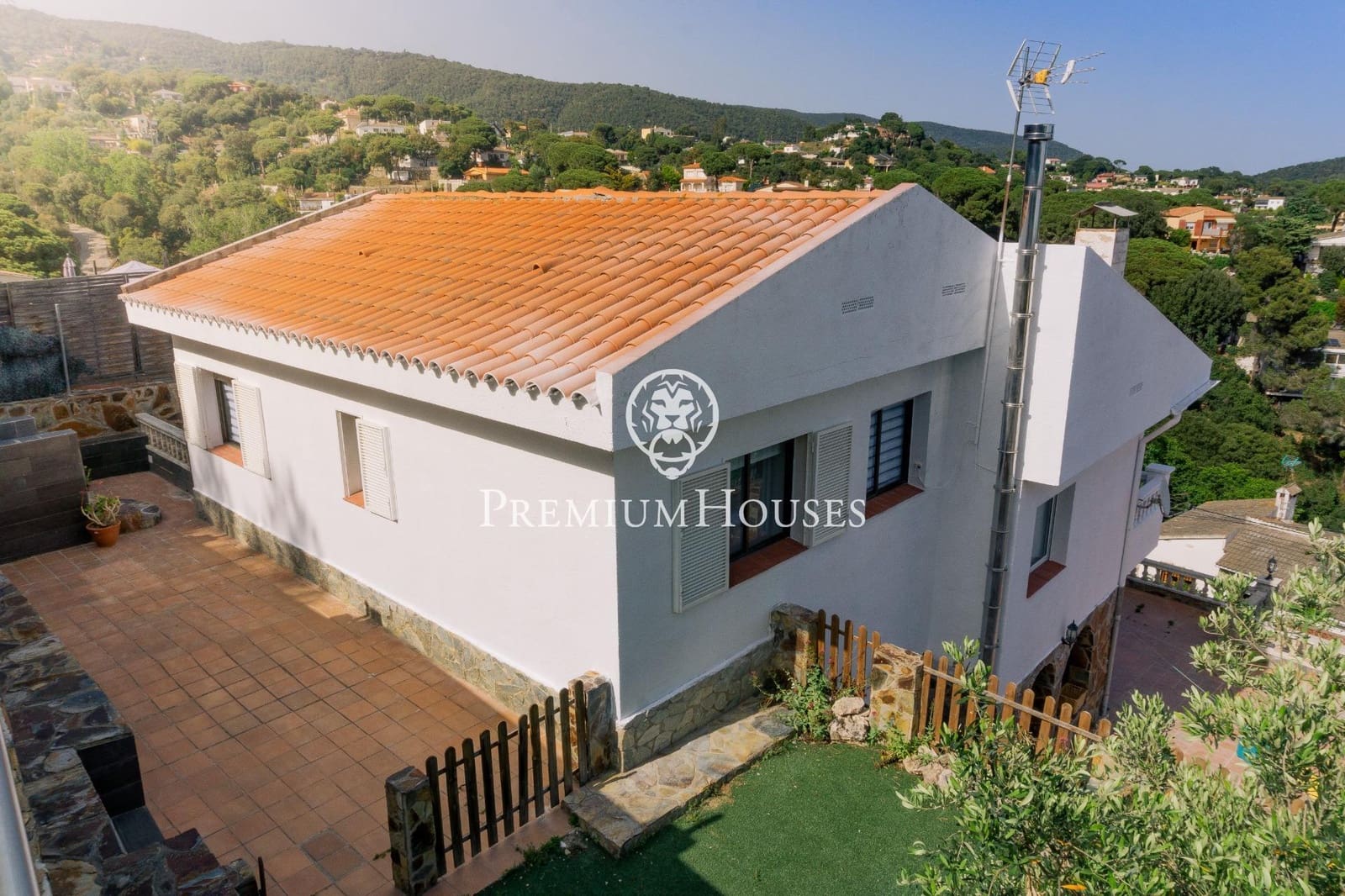 4 bedroom Villa for sale in Sant Cebria de Vallalta with pool - € 495,000 (Ref: 9543908)