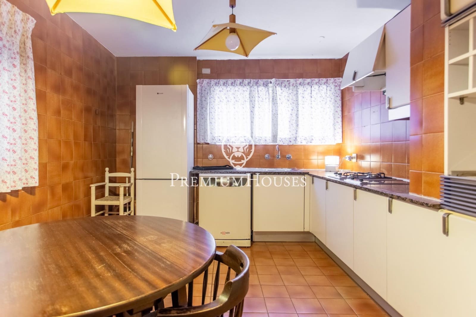 3 makuuhuone Asunto myytävänä paikassa El Masnou mukana uima-altaan 
autotalli - 430 000 € (Ref: 9548177)