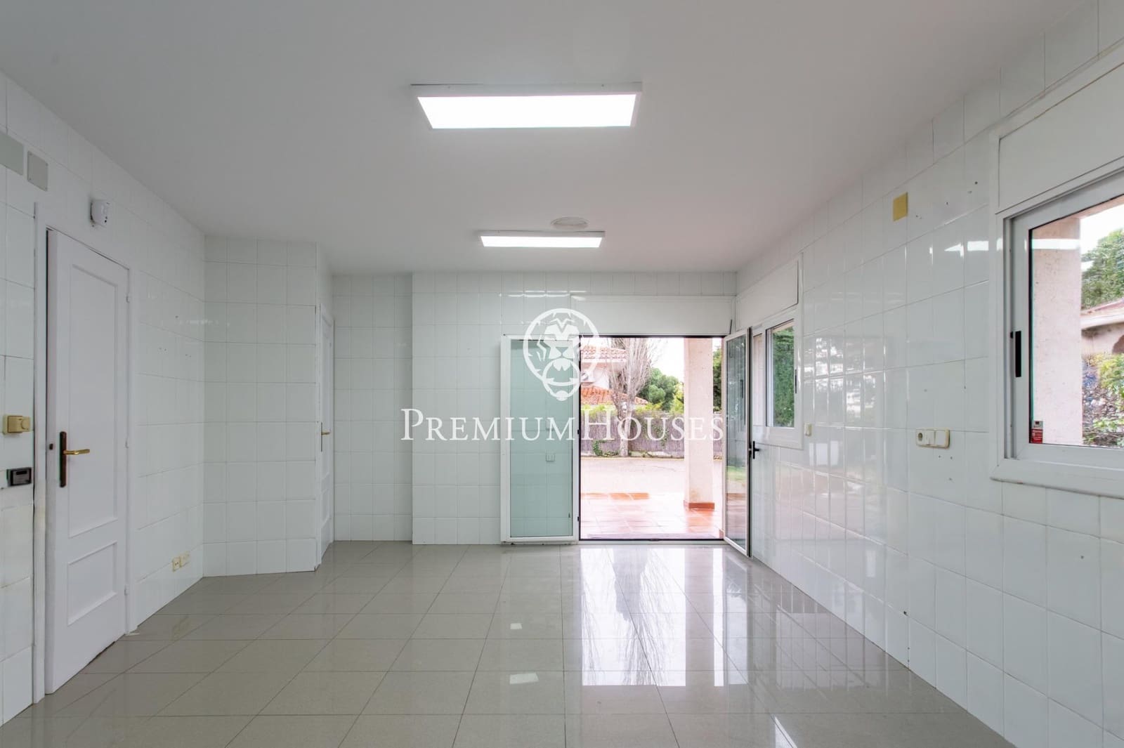 4 Zimmer Villa zu verkaufen in Alella mit Pool Garage - 1.720.000 € (Ref: 9548180)