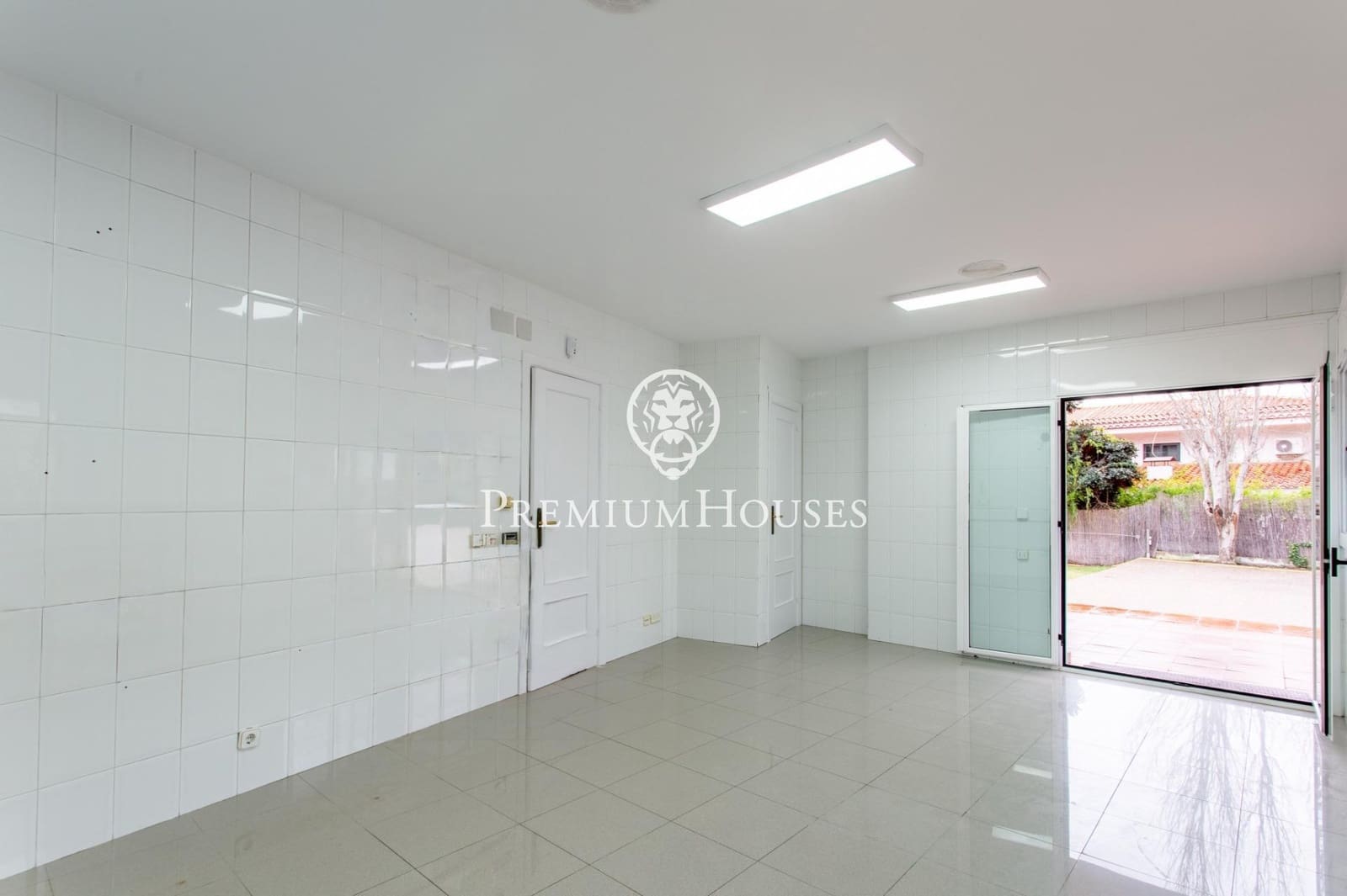 4 Zimmer Villa zu verkaufen in Alella mit Pool Garage - 1.720.000 € (Ref: 9548180)