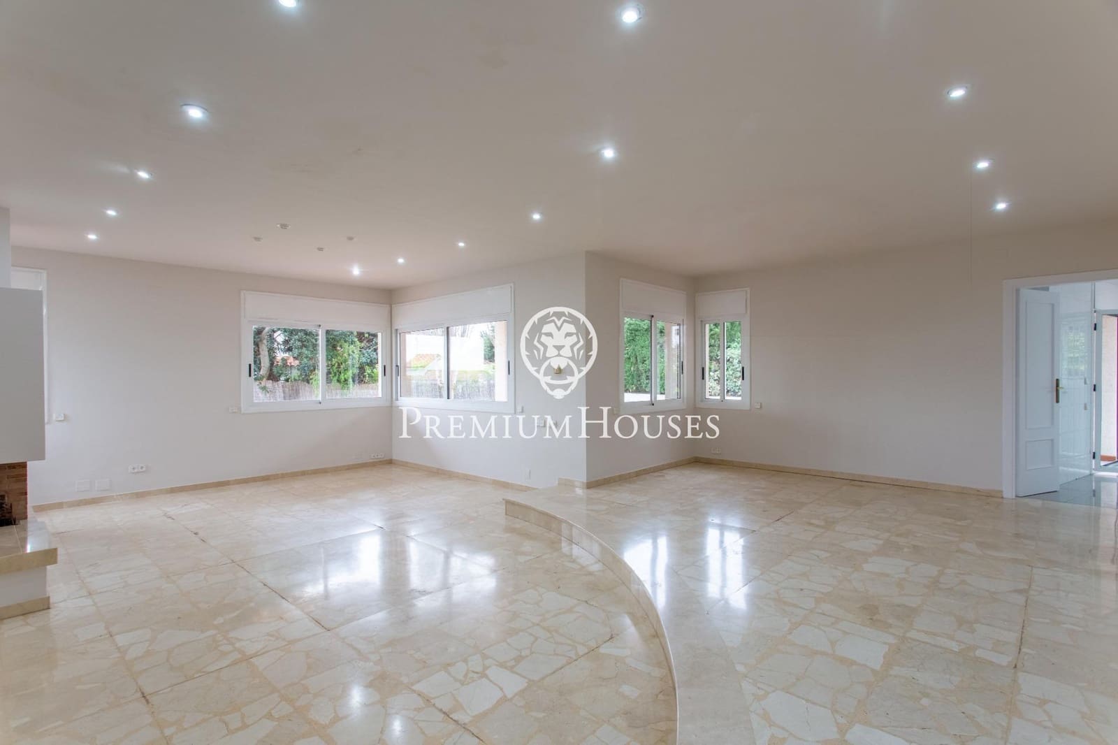 4 Zimmer Villa zu verkaufen in Alella mit Pool Garage - 1.720.000 € (Ref: 9548180)