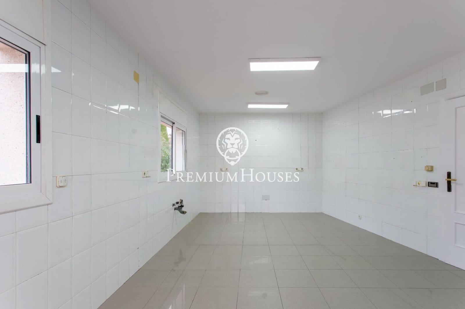 4 Zimmer Villa zu verkaufen in Alella mit Pool Garage - 1.720.000 € (Ref: 9548180)