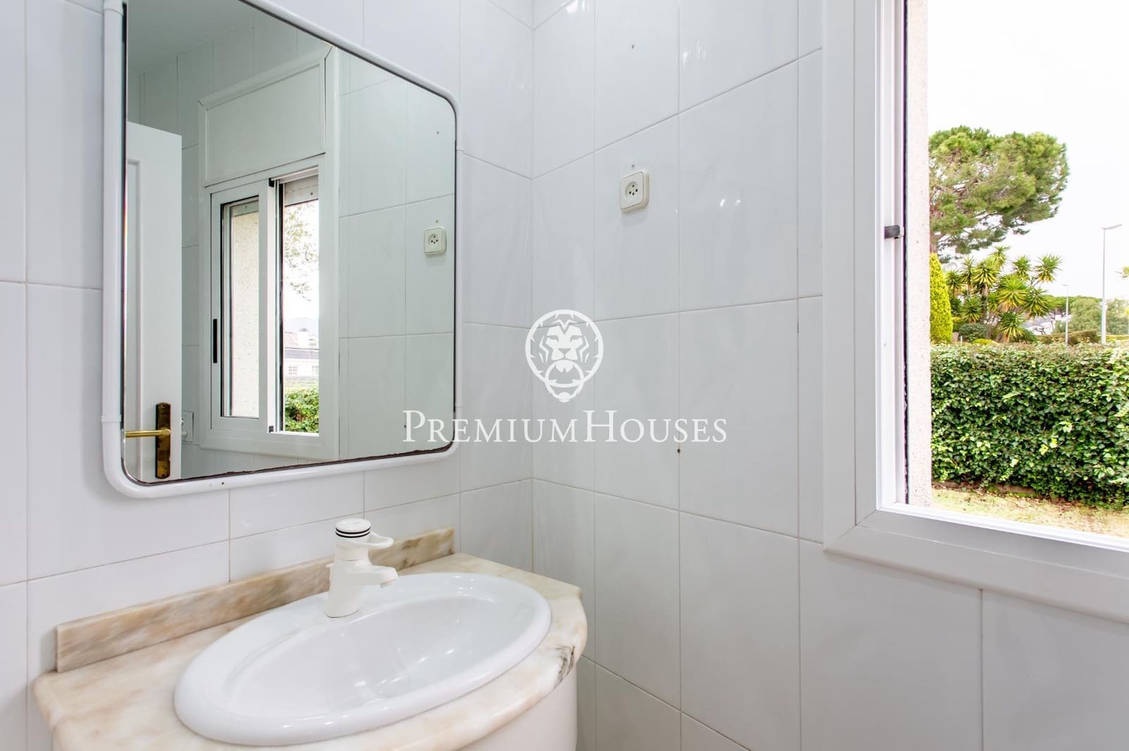 4 Zimmer Villa zu verkaufen in Alella mit Pool Garage - 1.720.000 € (Ref: 9548180)