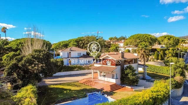 4 Zimmer Villa zu verkaufen in Alella mit Pool Garage - 1.720.000 € (Ref: 9548180)
