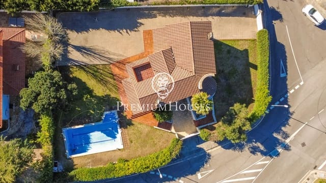 4 Zimmer Villa zu verkaufen in Alella mit Pool Garage - 1.720.000 € (Ref: 9548180)