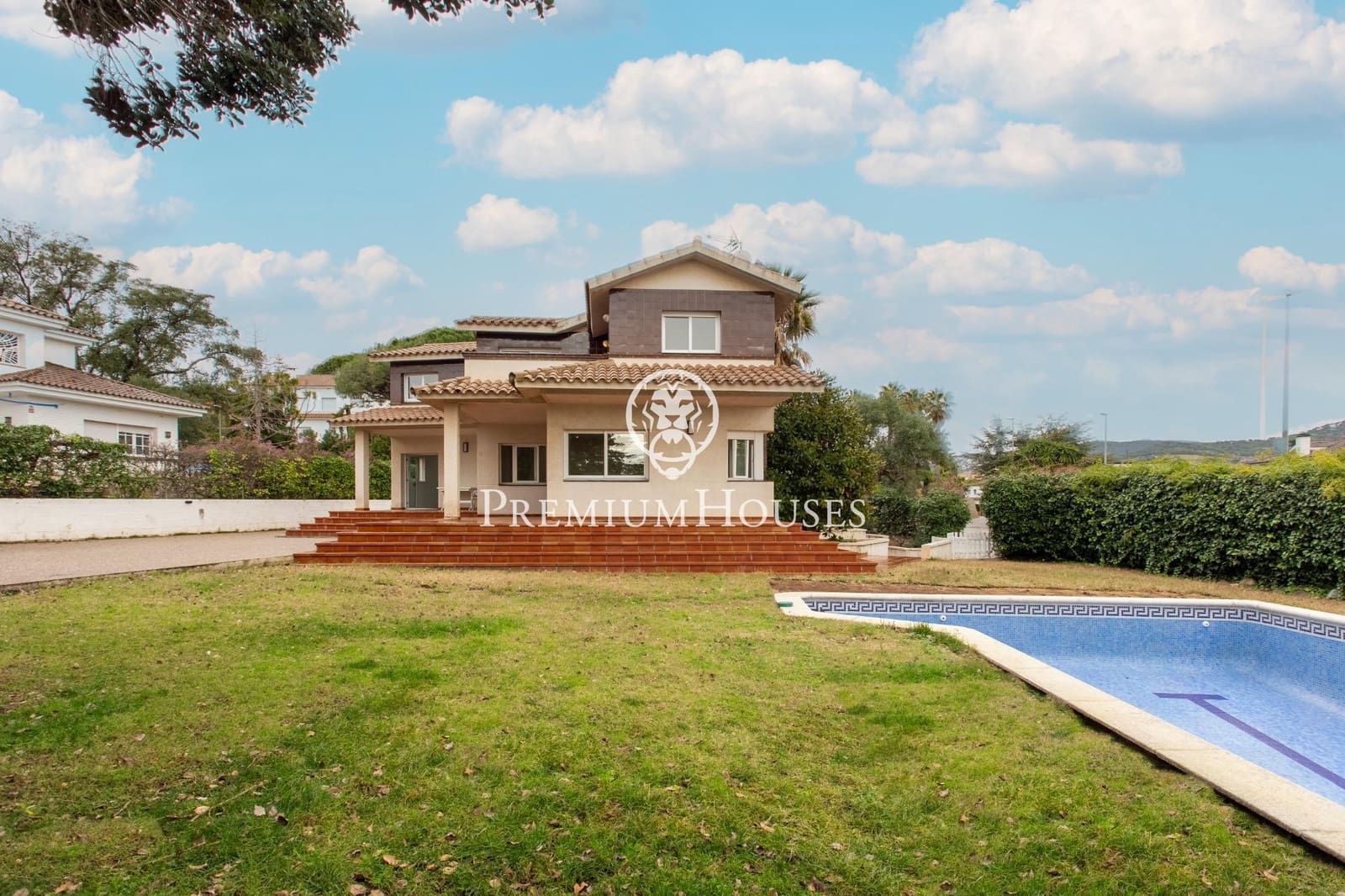 4 Zimmer Villa zu verkaufen in Alella mit Pool Garage - 1.720.000 € (Ref: 9548180)