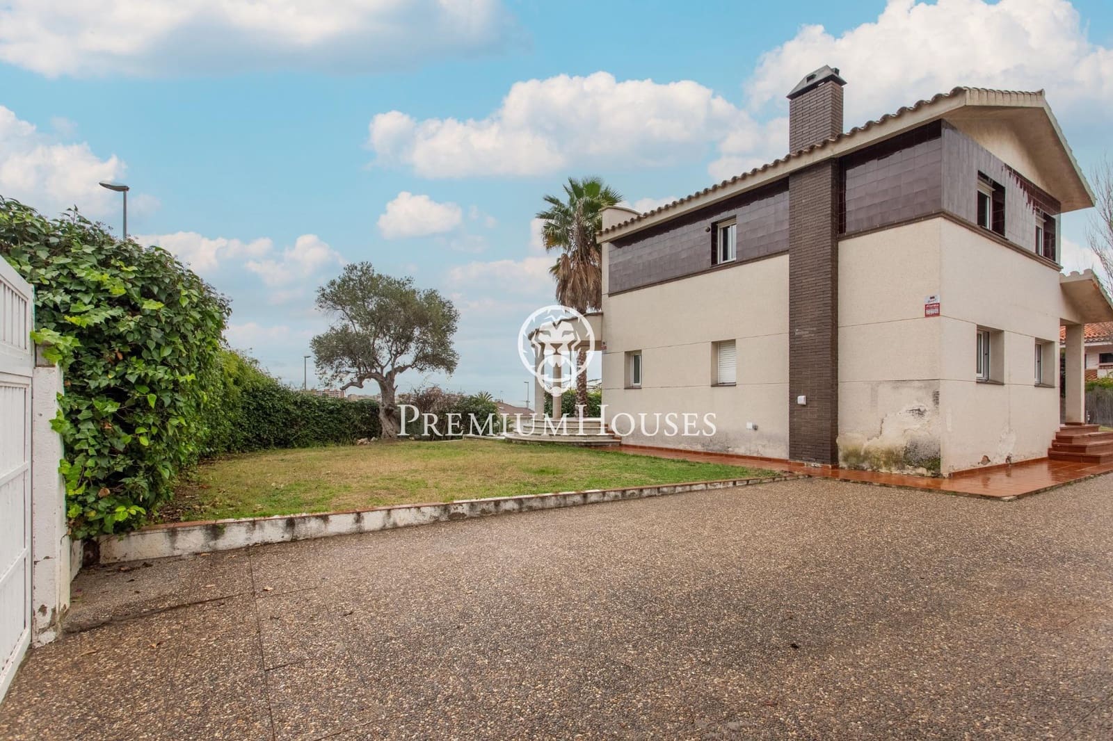 4 Zimmer Villa zu verkaufen in Alella mit Pool Garage - 1.720.000 € (Ref: 9548180)