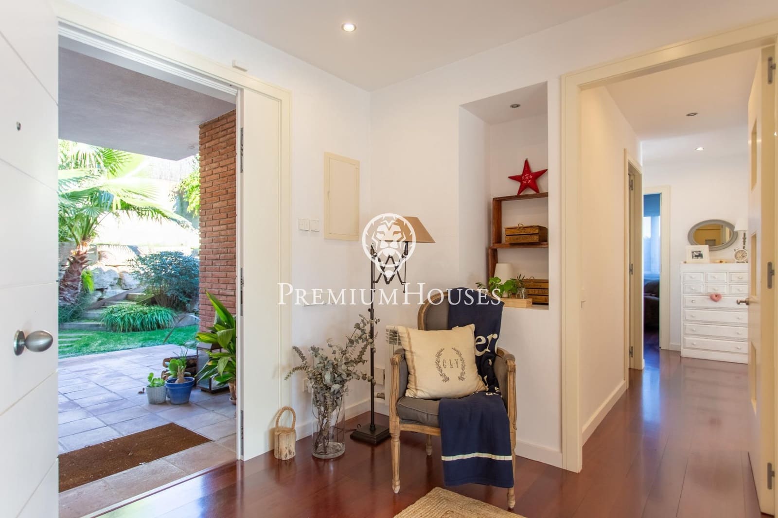 4 soveværelse Villa til salg i Sant Vicenc de Montalt med swimmingpool garage - € 1.290.000 (Ref: 9582933)