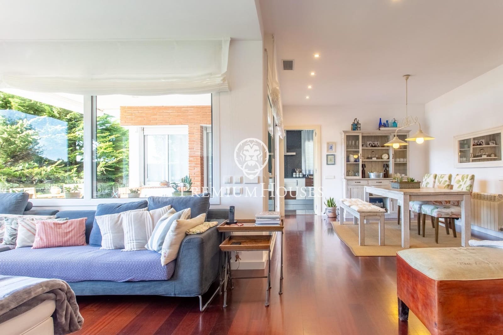 4 soveværelse Villa til salg i Sant Vicenc de Montalt med swimmingpool garage - € 1.290.000 (Ref: 9582933)