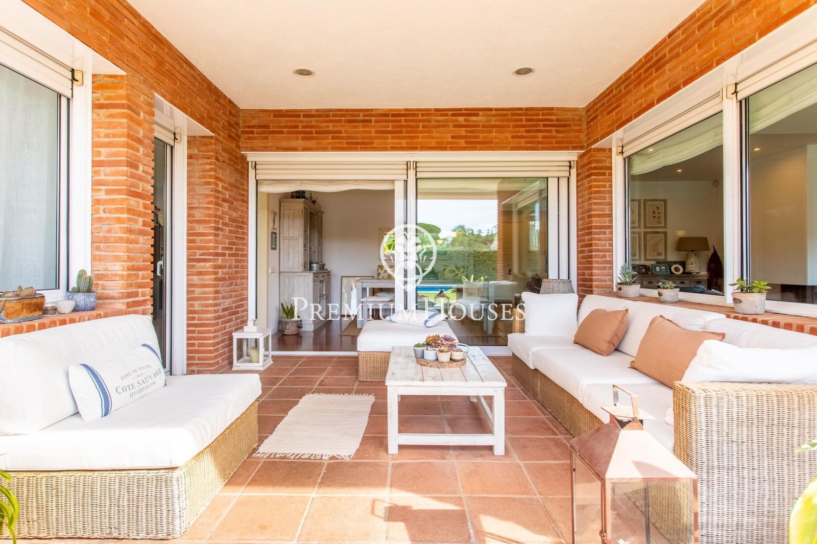 4 soveværelse Villa til salg i Sant Vicenc de Montalt med swimmingpool garage - € 1.290.000 (Ref: 9582933)