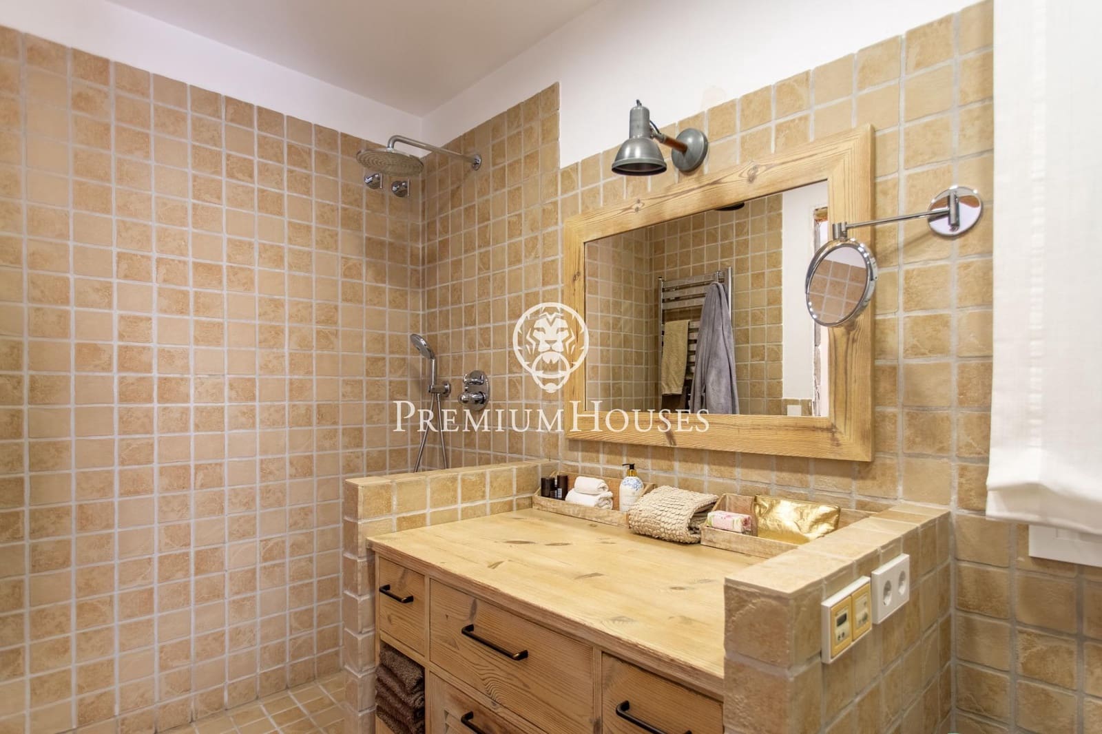 4 soveværelse Villa til salg i Sant Vicenc de Montalt med swimmingpool garage - € 1.290.000 (Ref: 9582933)