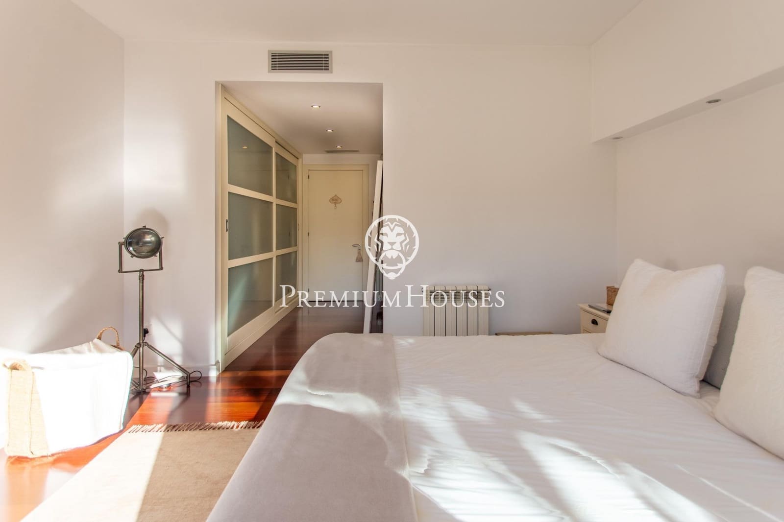 4 soveværelse Villa til salg i Sant Vicenc de Montalt med swimmingpool garage - € 1.290.000 (Ref: 9582933)