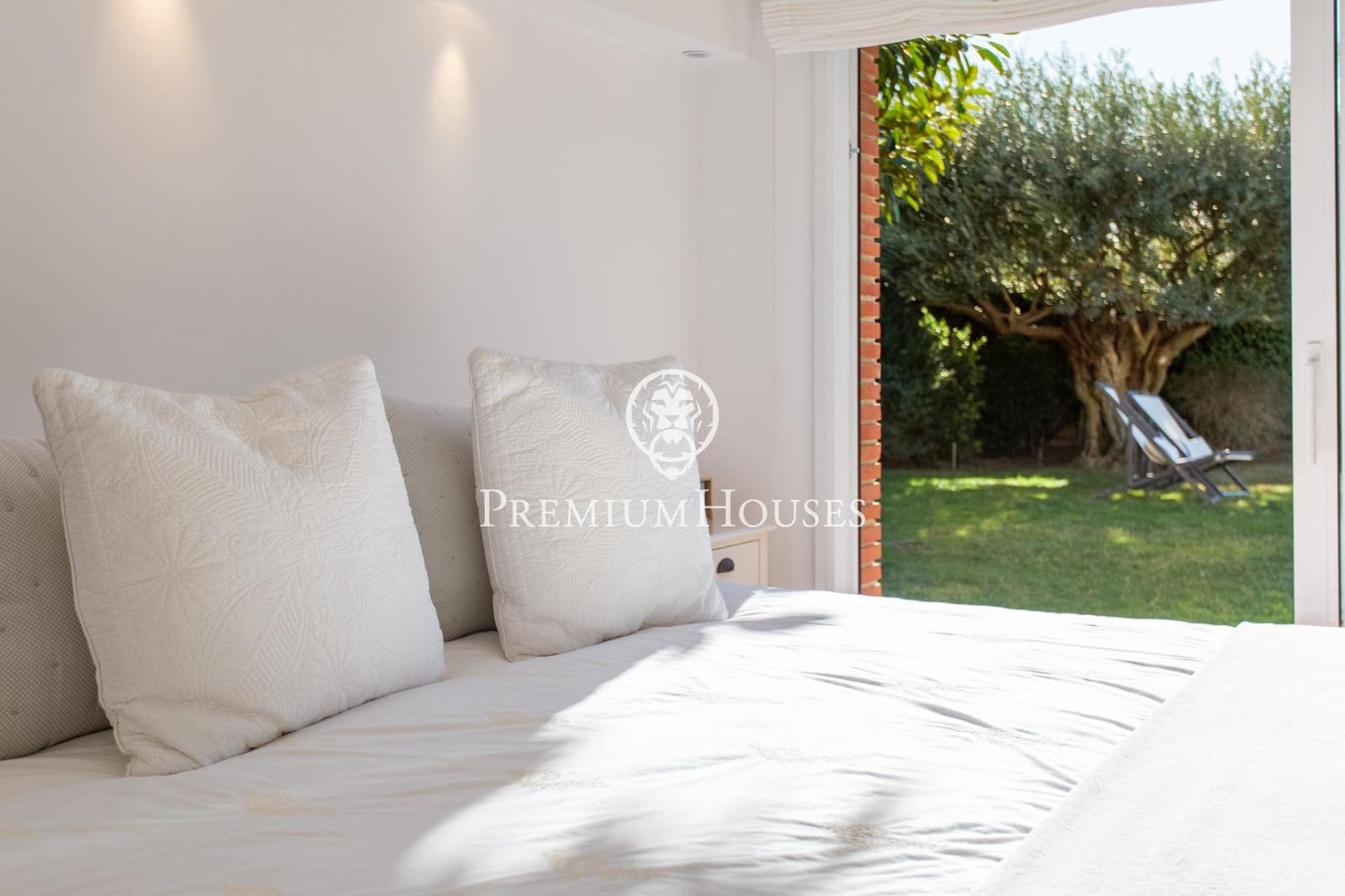 4 soveværelse Villa til salg i Sant Vicenc de Montalt med swimmingpool garage - € 1.290.000 (Ref: 9582933)