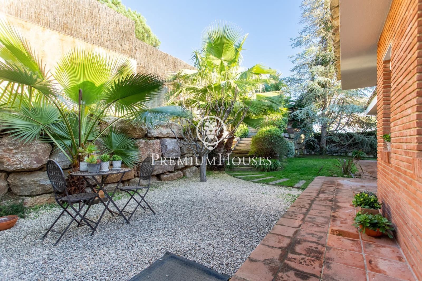 4 soveværelse Villa til salg i Sant Vicenc de Montalt med swimmingpool garage - € 1.290.000 (Ref: 9582933)