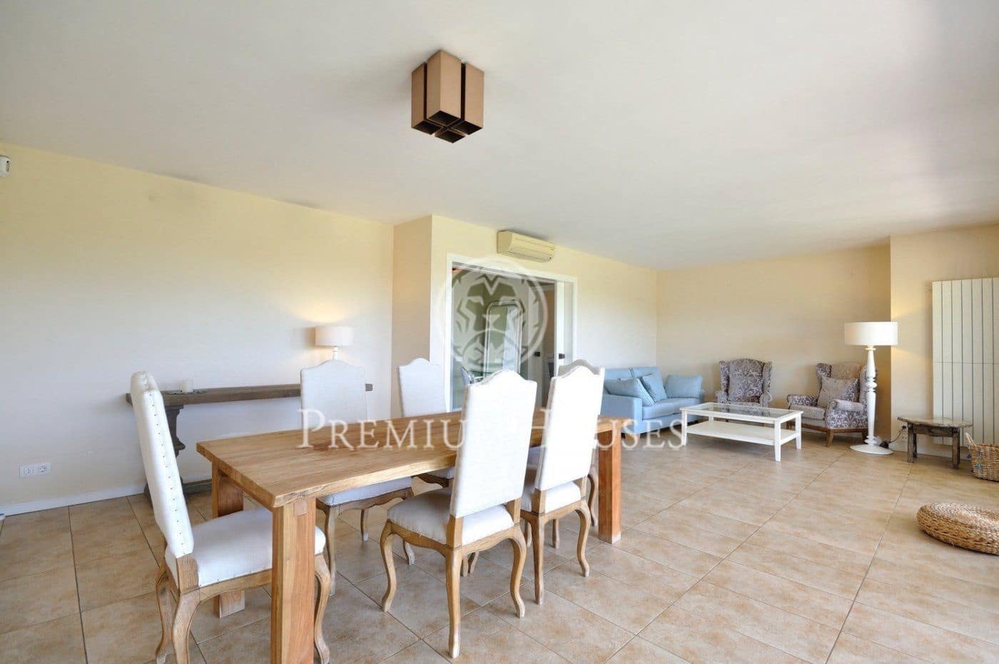 3 bedroom Villa for rent in Sant Andreu de Llavaneres with pool garage - € 3,500 (Ref: 9591263)