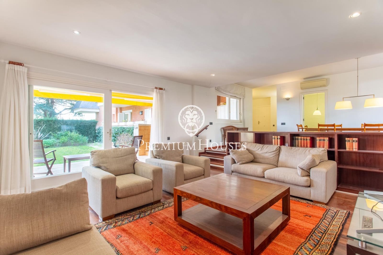 4 bedroom Apartment for rent in Sant Andreu de Llavaneres with pool - € 3,100 (Ref: 9596125)