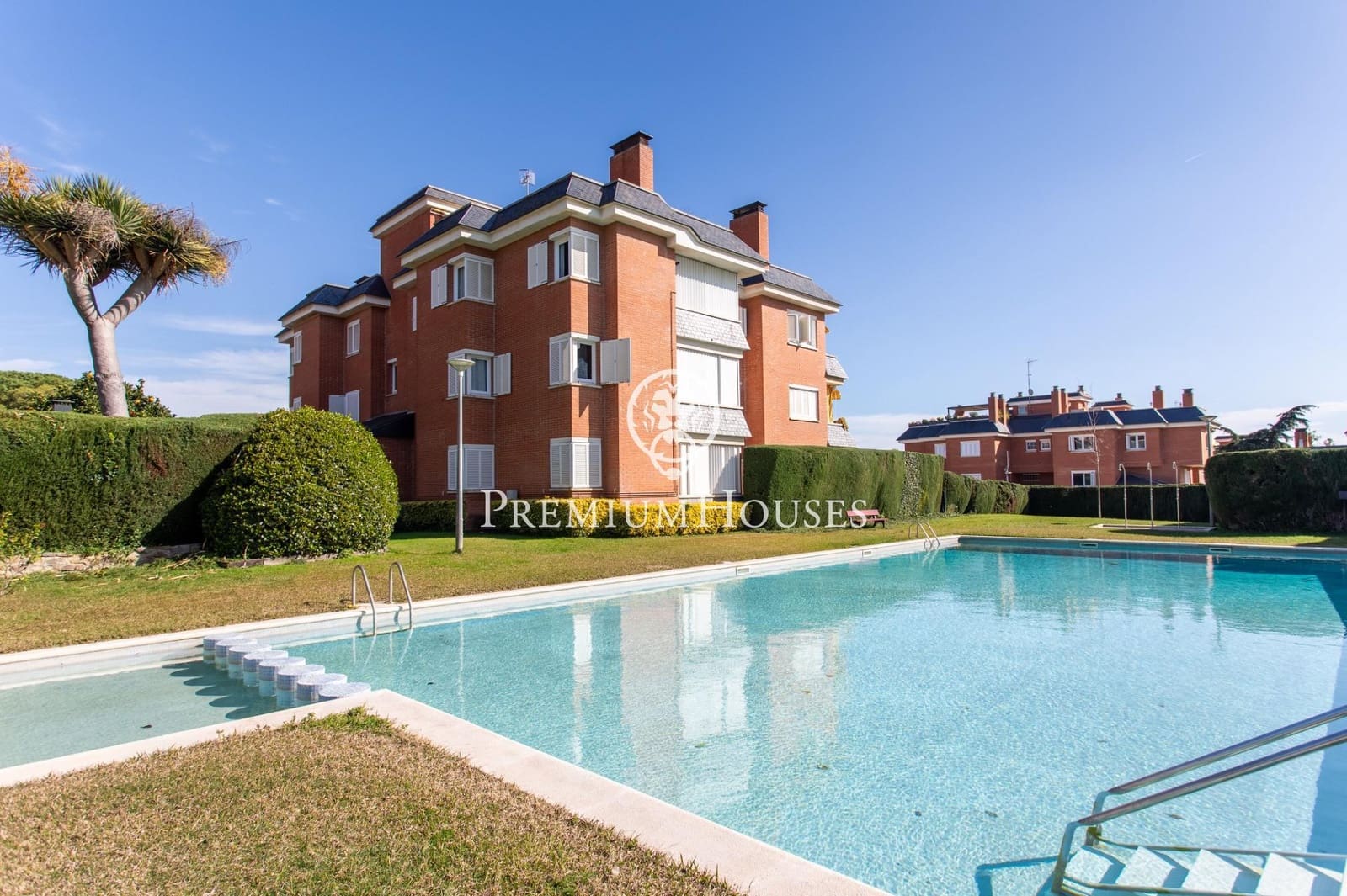 4 bedroom Apartment for rent in Sant Andreu de Llavaneres with pool - € 3,100 (Ref: 9596125)