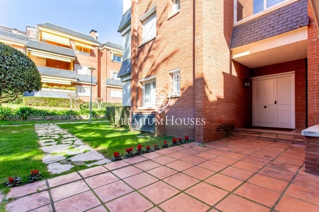 4 bedroom Apartment for rent in Sant Andreu de Llavaneres with pool - € 3,100 (Ref: 9596125)