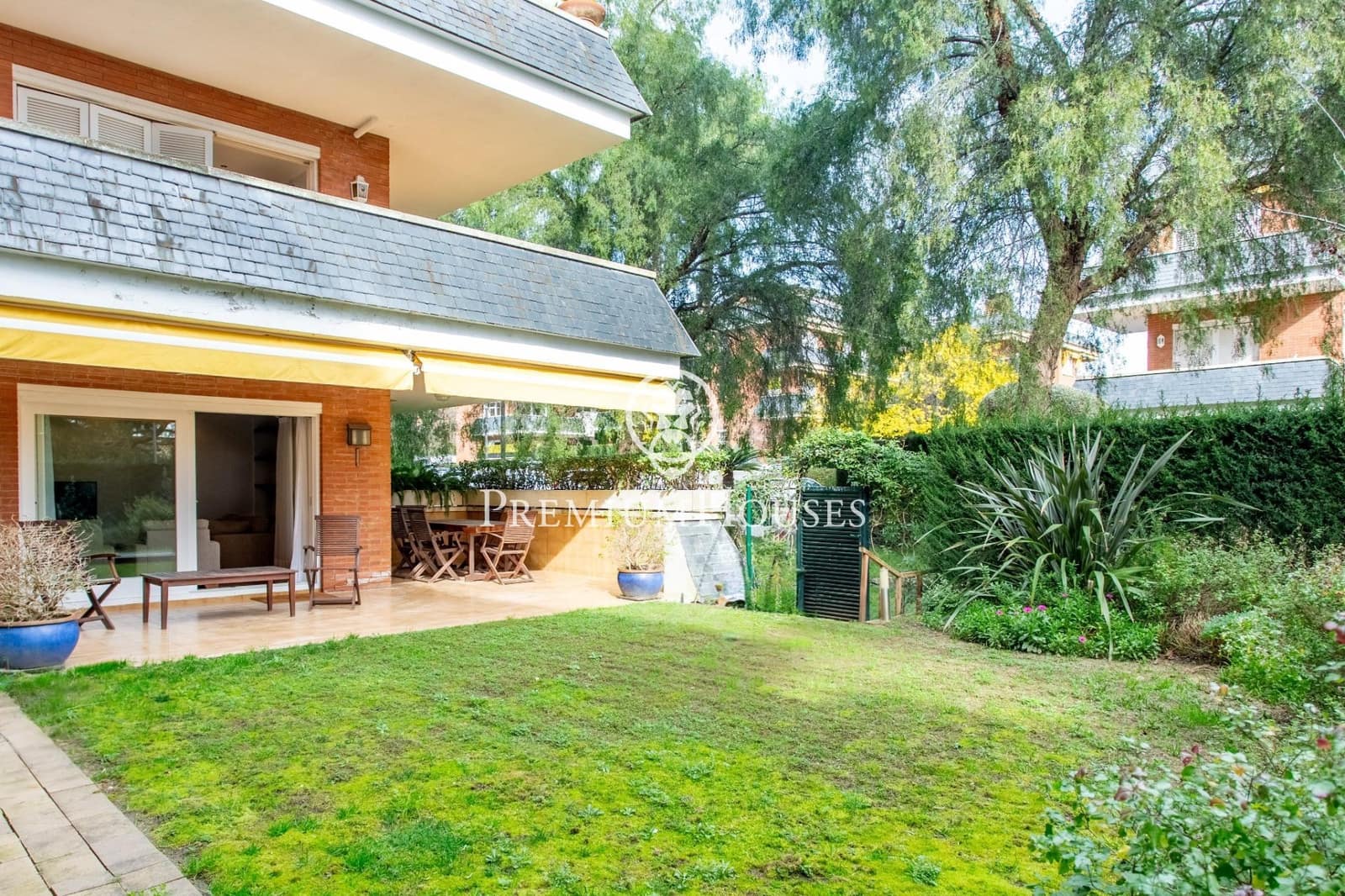 4 bedroom Apartment for rent in Sant Andreu de Llavaneres with pool - € 3,100 (Ref: 9596125)