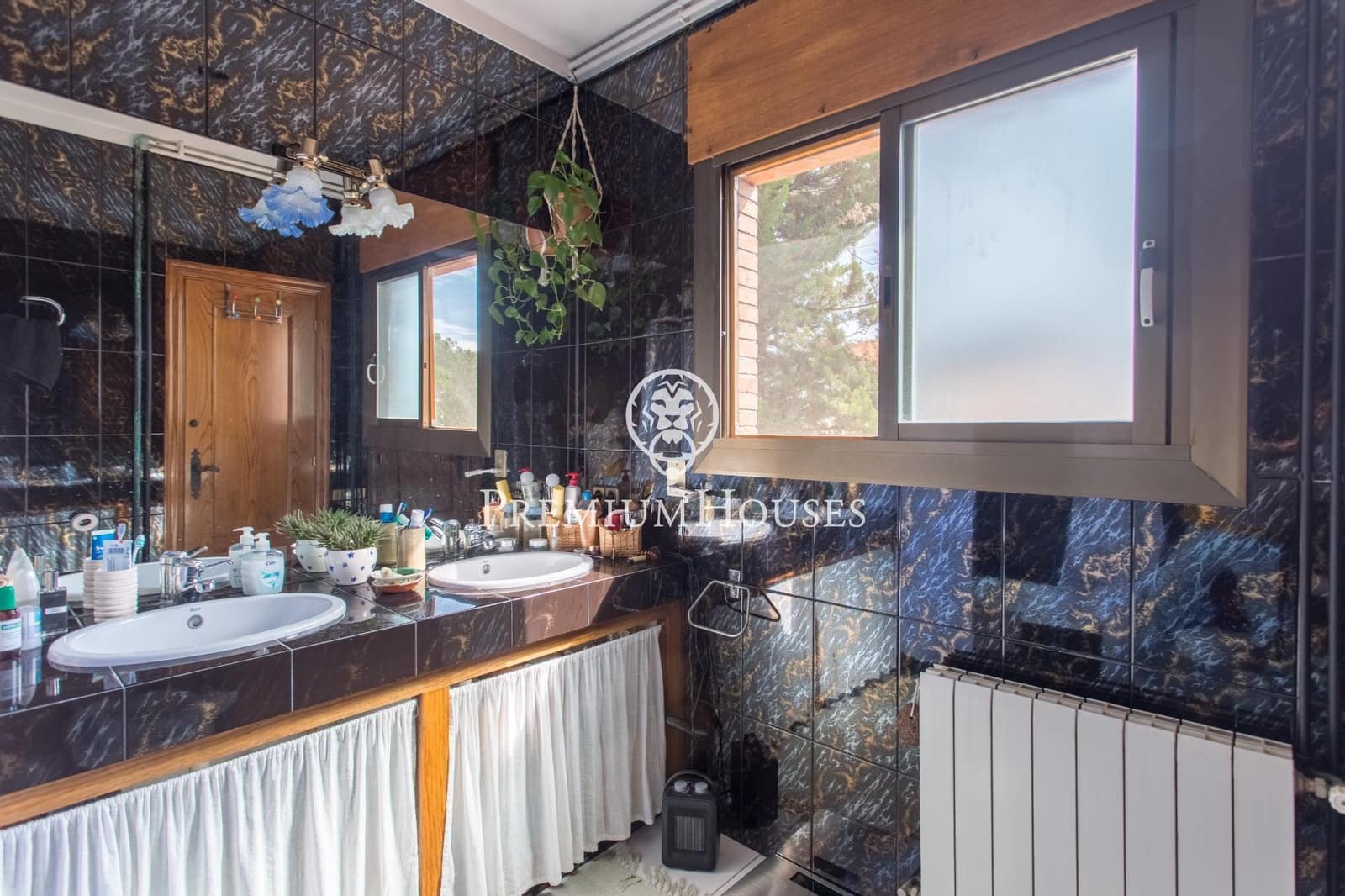 Chalet de 4 habitaciones en Arenys de Mar en venta con garaje - 815.000 € (Ref: 9599527)