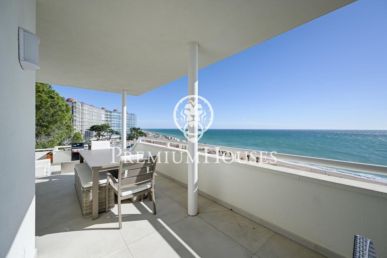 6 soverom Villa til salgs i Canet de Mar med svømmebasseng garasje - € 1 200 000 (Ref: 9599528)