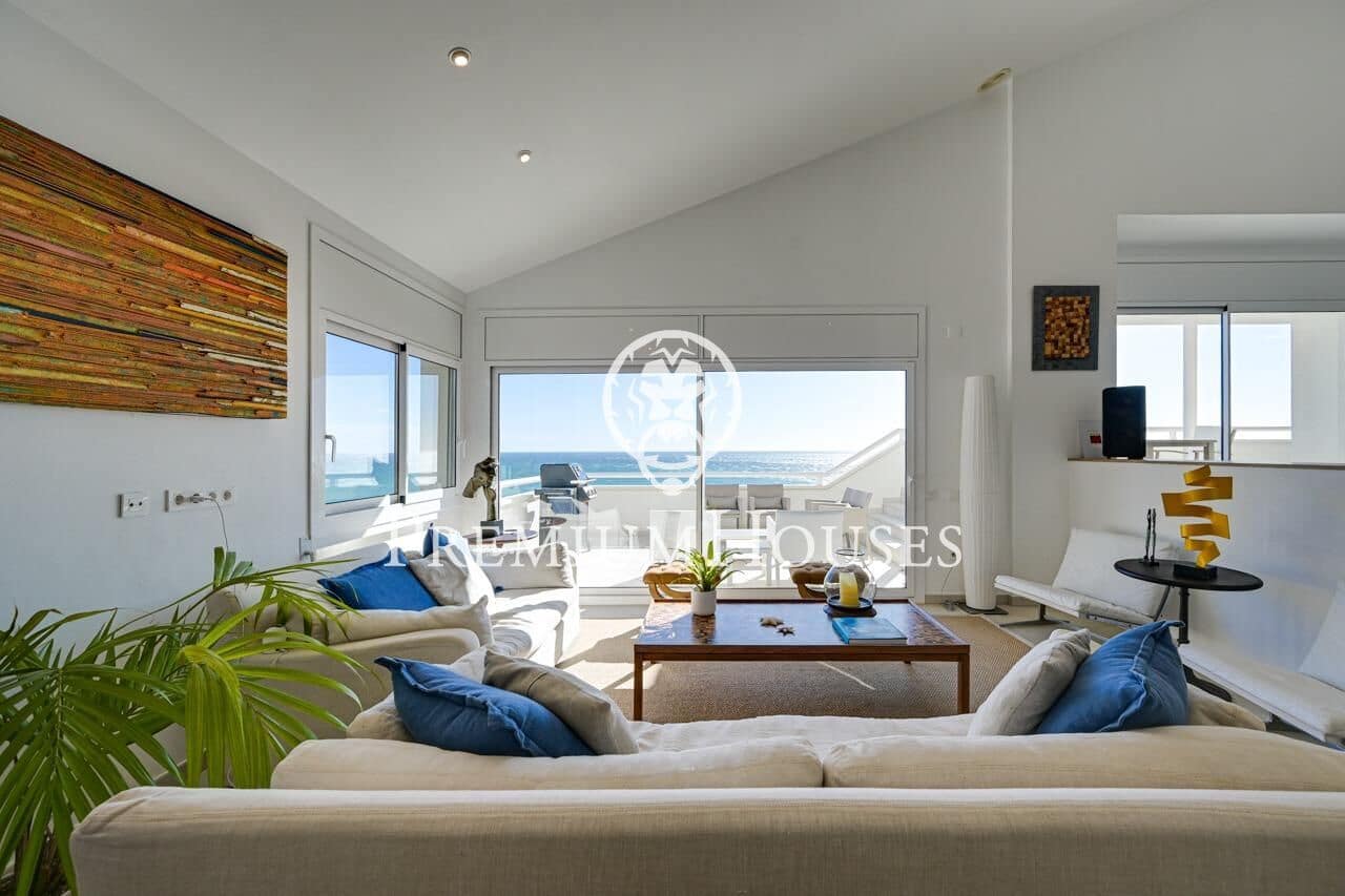 6 soverom Villa til salgs i Canet de Mar med svømmebasseng garasje - € 1 200 000 (Ref: 9599528)