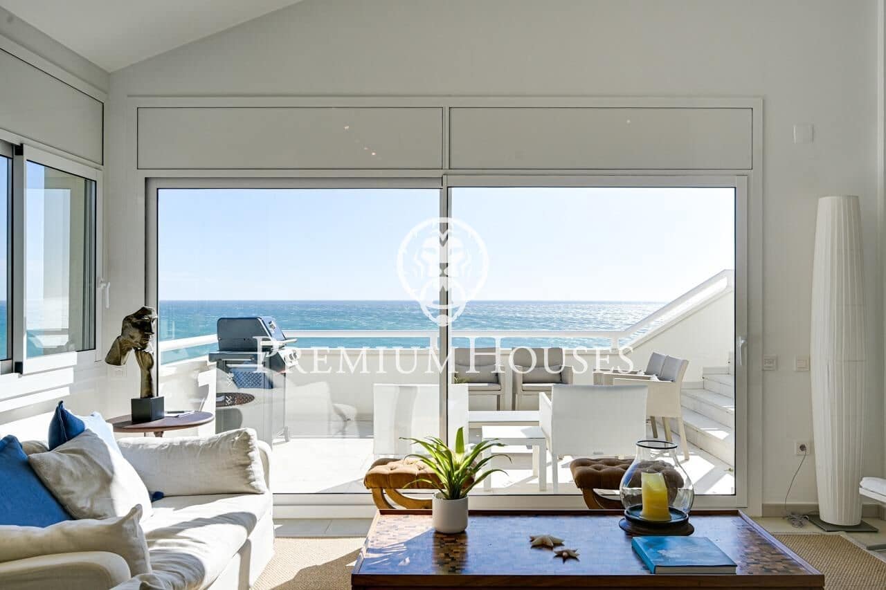 6 soverom Villa til salgs i Canet de Mar med svømmebasseng garasje - € 1 200 000 (Ref: 9599528)