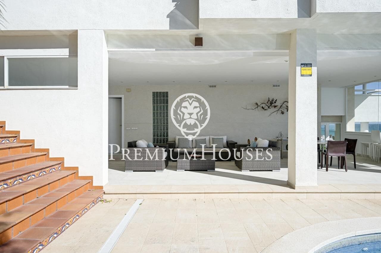 6 soverom Villa til salgs i Canet de Mar med svømmebasseng garasje - € 1 200 000 (Ref: 9599528)