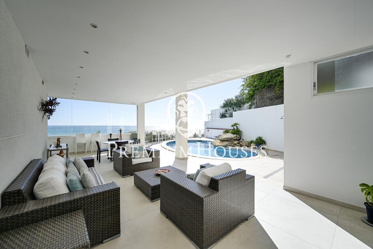 6 bedroom Villa for sale in Canet de Mar with pool garage - € 1,200,000 (Ref: 9599528)