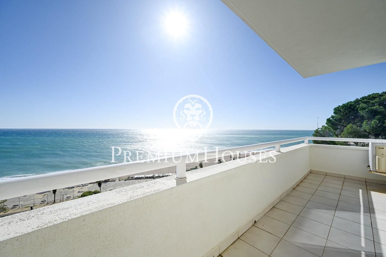 6 bedroom Villa for sale in Canet de Mar with pool garage - € 1,200,000 (Ref: 9599528)